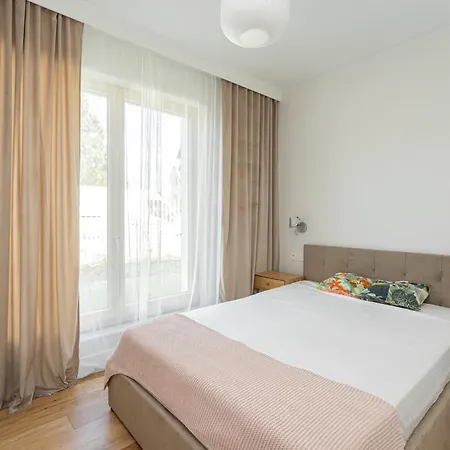 Ikona Redlowa דירה *